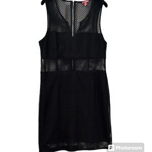 Women’s short dress